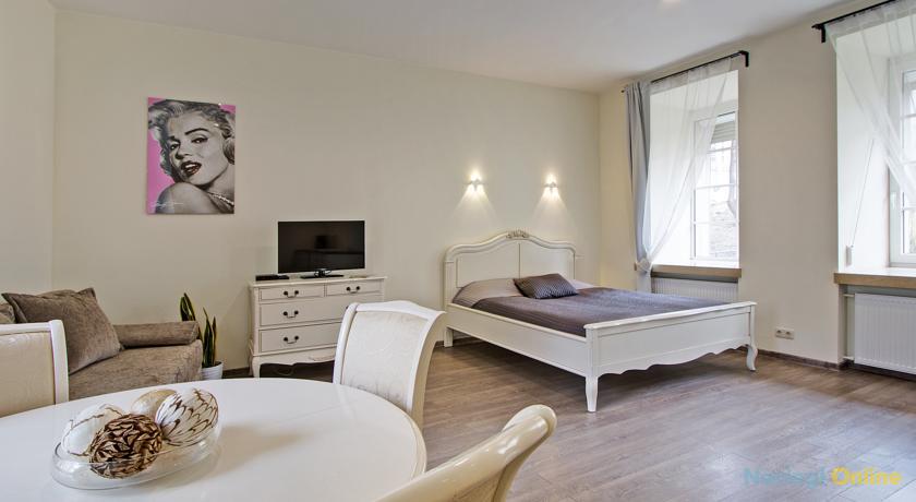 Center City Apartments - Heart Old Town