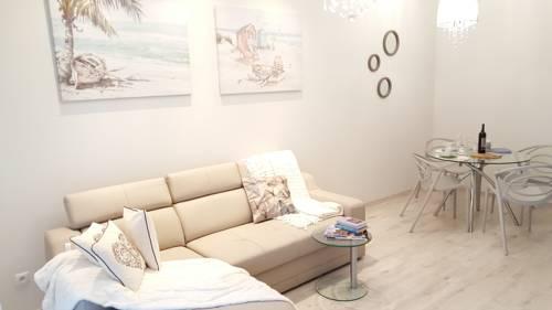 Admiral Apartment