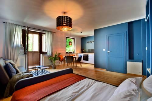 Nowa Str. Apartment 4