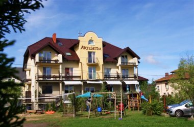 TANIE POKOJE, KARWIA-OSTROWO