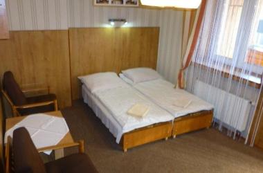 Pokoje Gościnne i Apartamenty Krupówki 19