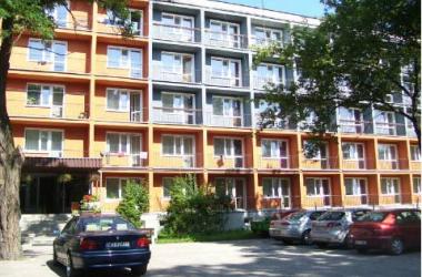 Prawiehotel - Pokoje Gościnne