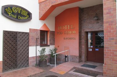 Hotel Pod Dębem
