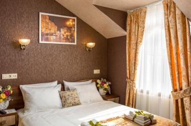 Hotel and Restaurant Pysanka