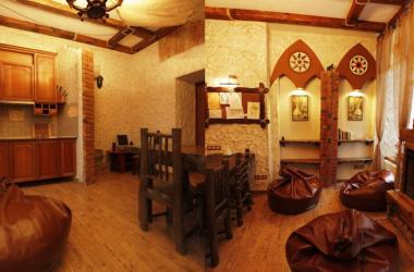 GHOSTel - Medieval Hostel