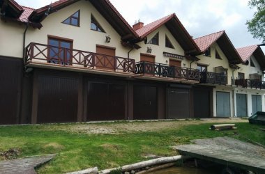 Chata nad Jeziorakiem