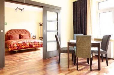 Lovely Funky Flat near Royal Park