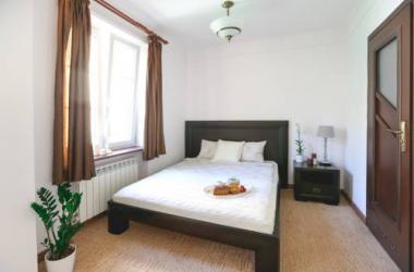 eXcell-in Old Town Apartment