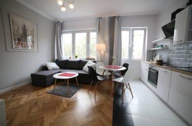 ASKI Hoża Apartment