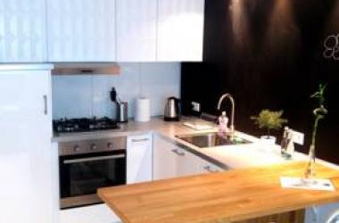 Aprica Apartments White