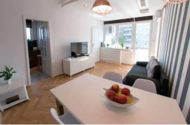 Old Town Grand Theatre Apartment