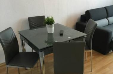 KFiP Apart Spodek 200m TEN