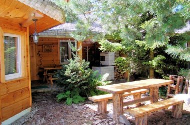 Apartamenty gościnne i Galeria Sztuki KRESY